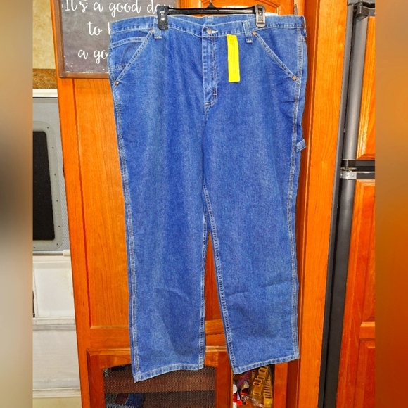 Lee loose fit straight leg Carpenter pants in a men's 44x30. NWT. - Picture 1 of 10